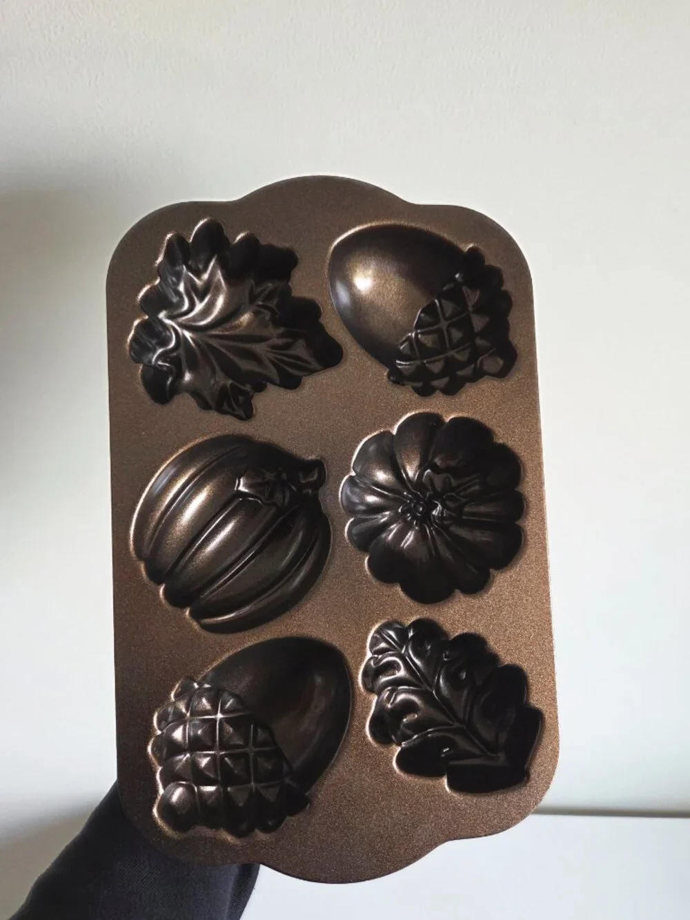 Nordic Ware Autumn Treats Pan